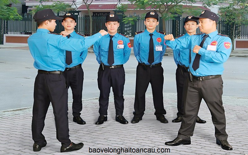 don-vi-cung-cap-dich-vu-bao-ve-gia-re-tai-quan-4