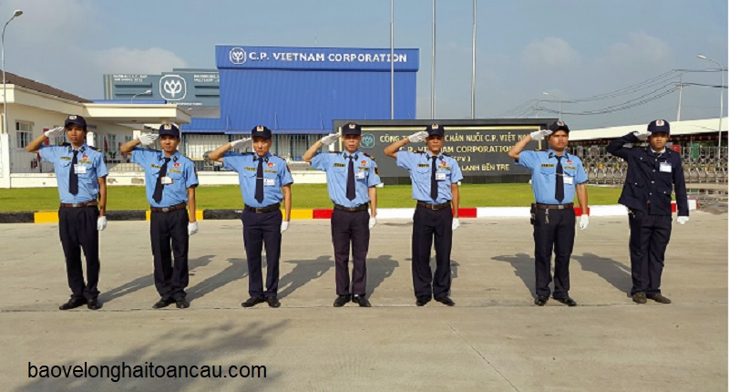 cong-ty-dich-vu-bao-ve-uy-tin-mang-den-cho-khach-hang-nhieu-loi-ich-ve-kinh-te-nhan-su